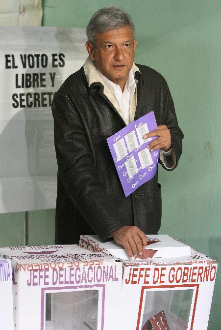 peje votando.JPG
